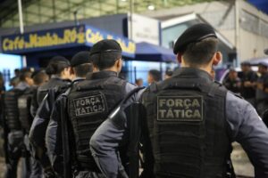 Imagem da notícia - PM prende 19 pessoas e apreende quatro armas de fogo em Manaus