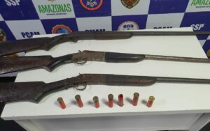 Imagem da notícia - Base Arpão e 5º BPM apreendem três armas de fogo em  Coari