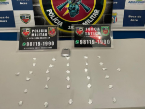 Imagem da notícia - Polícia Militar detém três e uma menor envolvidos com o tráfico de drogas