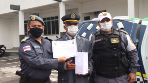 Imagem da notícia - PM promove ato de valorização a subtenente em seu último dia de trabalho