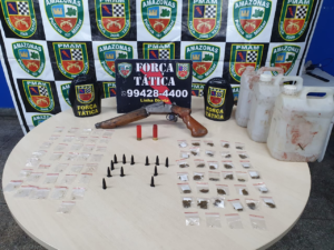Imagem da notícia - Força Tática apreende arma  e entorpecentes em ação no bairro da União