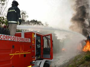 Imagem da notícia - Até maio, registro de incêndios urbanos caiu 12% em Manaus