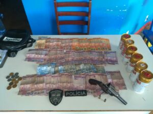 Imagem da notícia - PM apreende adolescente com arma de fogo  em Canutama