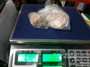 Imagem da notícia - PM prende casal com entorpecentes no bairro Cidade de Deus