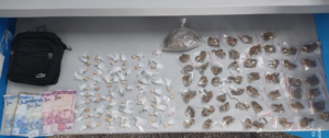 Imagem da notícia - PM encontra e apreende drogas no bairro Redenção