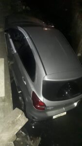 Imagem da notícia - PMAM apreende adolescente e prende dupla por assalto a  soparia