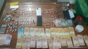 Imagem da notícia - Em Novo Remanso, PMAM detém trio por tráfico de entorpecentes