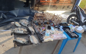 Imagem da notícia - Grupo criminoso suspeito de tráfico é preso em ação conjunta da PM e PC