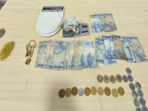 Imagem da notícia - PMAM prende homem por tráfico de drogas na Cidade Nova