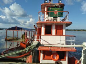 Imagem da notícia - Agentes da base Arpão apreendem embarcação flagrada com minério ilegal