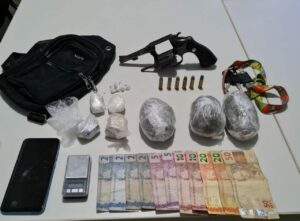 Imagem da notícia - Ação “Pronta Resposta” prende dupla de assaltantes na Vila de Paricatuba