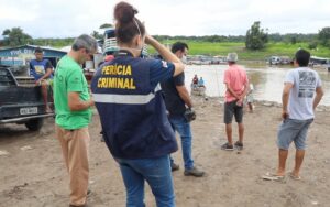 Imagem da notícia - Atitudes de curiosos em locais de crime pode prejudicar coleta de vestígios