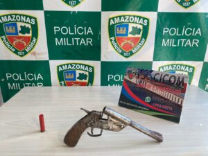 Imagem da notícia - PM prende homem após disparo de arma de fogo