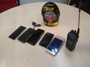 Imagem da notícia - Três homens são detidos pela PM após assaltos na zona oeste