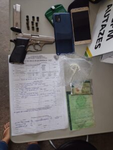 Imagem da notícia - PM prende três homens com armas e drogas em Autazes