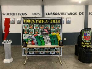 Imagem da notícia - Força Tática prende três com 110 quilos de drogas na zona norte