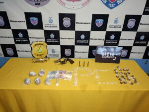 Imagem da notícia - PC prende jovem por posse de entorpecentes, armas de fogo e munições