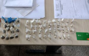 Imagem da notícia - Na zona norte, homem é detido pela PMAM por tráfico de drogas