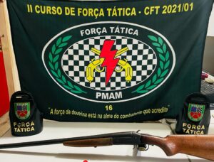 Imagem da notícia - PMAM apreende arma abandonada por infratores  em Benjamin Constant
