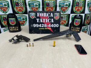 Imagem da notícia - Força Tática prende homem com armas de fogo e munições no Coroado