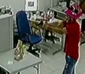 Imagem da notícia - PC solicita colaboração na divulgação da imagem de procurado por homicídio