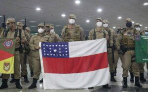 Imagem da notícia - Bombeiros que irão atuar na  operação Tamoiotatá começam a embarcar