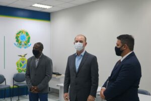 Imagem da notícia - General Mansur visita Centro de Inteligência Regional