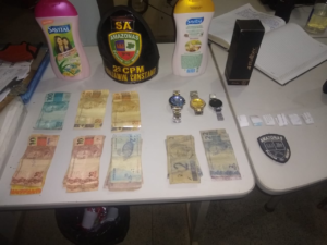 Imagem da notícia - Em Benjamin Constant, PM prende dois homens por tráfico de drogas