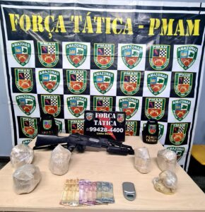 Imagem da notícia - Força Tática efetua prisão de dois indivíduos com 6 kg de drogas