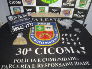 Imagem da notícia - PM realiza detenções por roubo e tráfico de drogas na zona leste