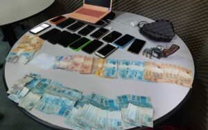 Imagem da notícia - PC-AM deflagra operação Discount Fake e prende 12 indivíduos por furto mediante fraude