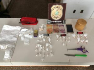 Imagem da notícia - Em Manaquiri, PC-AM prende homem com drogas e dinheiro do tráfico