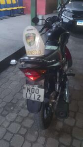 Imagem da notícia - Batalhão de Trânsito da PM prende homem com documentação falsa