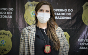 Imagem da notícia - PC-AM prende homem por injúria, ameaça e violação de domicílio praticados contra sua irmã