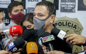 Imagem da notícia - PC-AM prende mulher investigada por envolvimento em morte de motorista de aplicativo