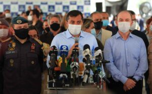Imagem da notícia - Governador entrega novas viaturas para a PM e equipamentos para a PC