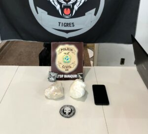 Imagem da notícia - PC prende mulher em posse de meio quilo de substâncias entorpecentes