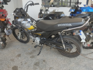 Imagem da notícia - Em Tefé, PMAM prende foragido da justiça e apreende adolescente