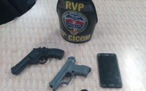 Imagem da notícia - PMAM prende dupla no bairro Planalto por tentativa de assalto a transeunte