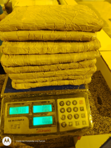 Imagem da notícia - Em Lábrea, PM prende jovem e apreende adolescente com armas