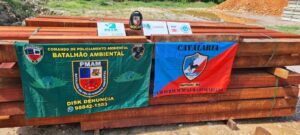 Imagem da notícia - Polícia Militar apreende madeira ilegal em balsa no município de Humaitá