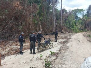 Imagem da notícia - Área com mais de 39 mil hectares é embargada durante operação Tamoiotatá em Apuí