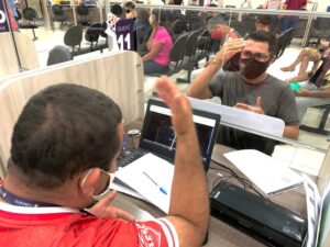 Imagem da notícia - Deficientes auditivos contam com intérpretes de Libras para atendimento no Detran-AM