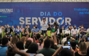 Imagem da notícia - Wilson Lima anuncia pagamento de datas-bases, promoções e progressões de carreira para servidores públicos estaduais