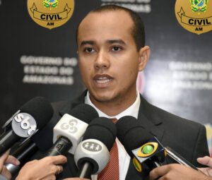 Imagem da notícia - Policiais civis do 9° DIP prendem homem por furto qualificado e recuperam motocicleta