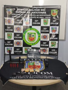 Imagem da notícia - PMAM prende homem com arma de fogo caseira, munições e radiocomunicador no bairro Jorge Teixeira