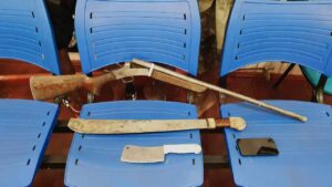 Imagem da notícia - PMAM prende dois homens por tentativa de homicídio, no município de Anamã