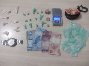 Imagem da notícia - PMAM detém homem com porções de entorpecentes durante ação no bairro São Geraldo