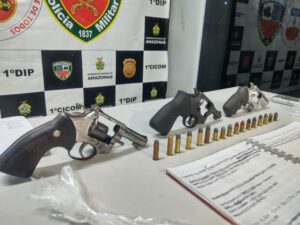 Imagem da notícia - Cidade Mais Segura: homem é preso com armas e drogas na zona sul de Manaus
