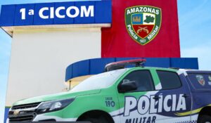 Imagem da notícia - No bairro Petrópolis, policiais militares prendem dois homens e uma mulher por roubo